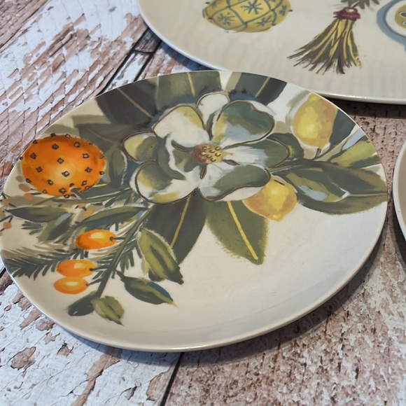 Creative Co-op Christmas Plate Set - Picture 8 of 9